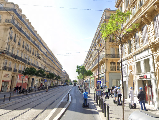 RUE DE LA REPUBLIQUE - 175 cellules en RDC